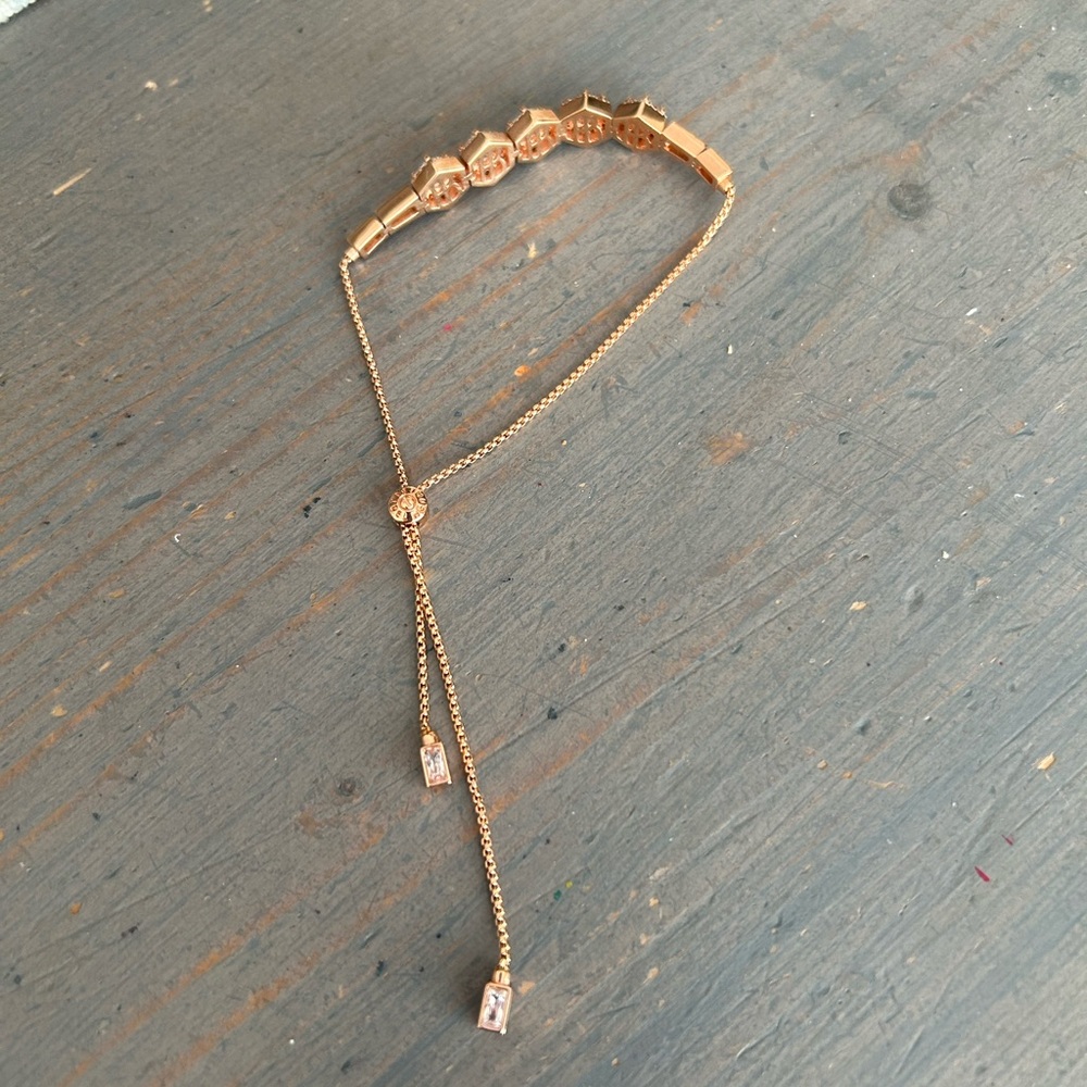 Stunning Henri Bendel bracelet☀️ - Picture 4 of 8